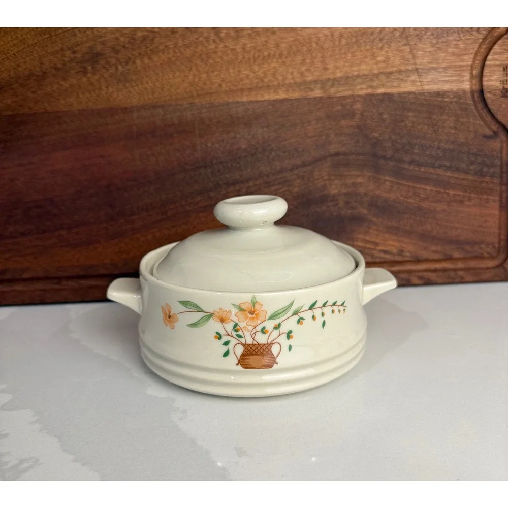 Vintage CountrySide Stoneware Collection Floral small Casserole Dish with Lid